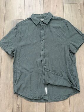Onia Linen/ Cotton Blend Button up sz Large